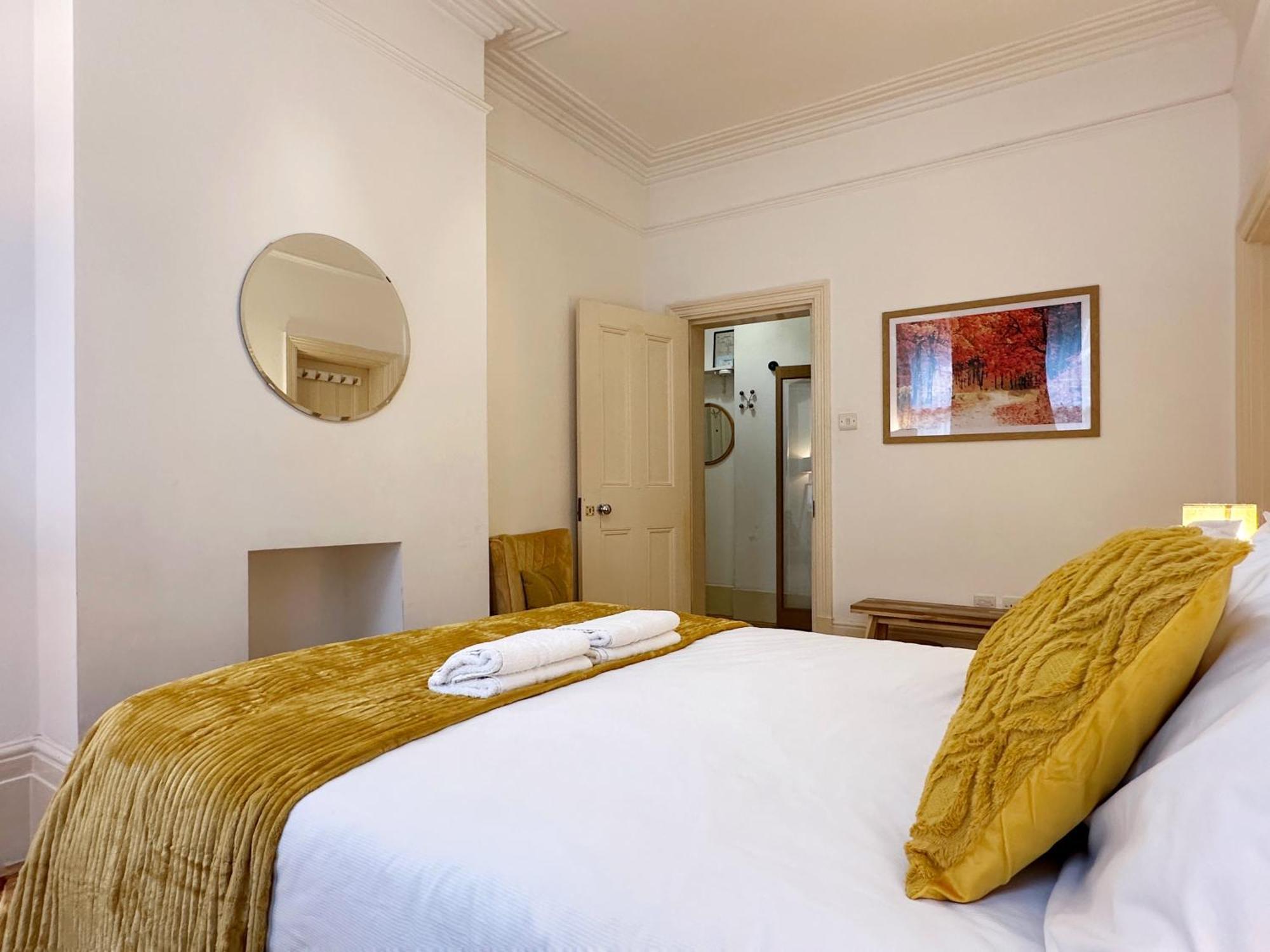 Oliver's Place In Holborn - 2 Double Beds, 1 Sofa Bed, Great Location Appartamento