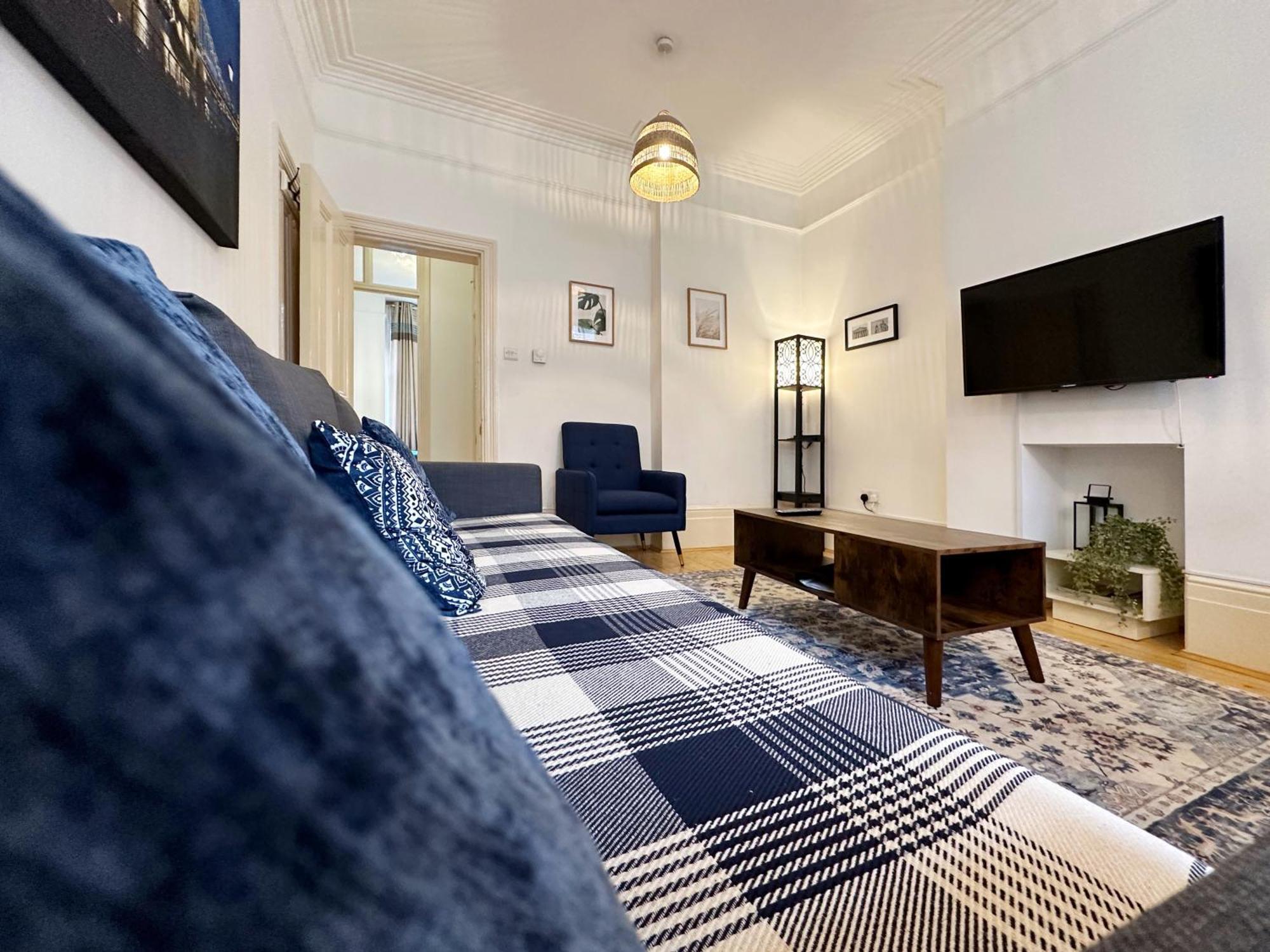 Oliver's Place In Holborn - 2 Double Beds, 1 Sofa Bed, Great Location Apartament Londra