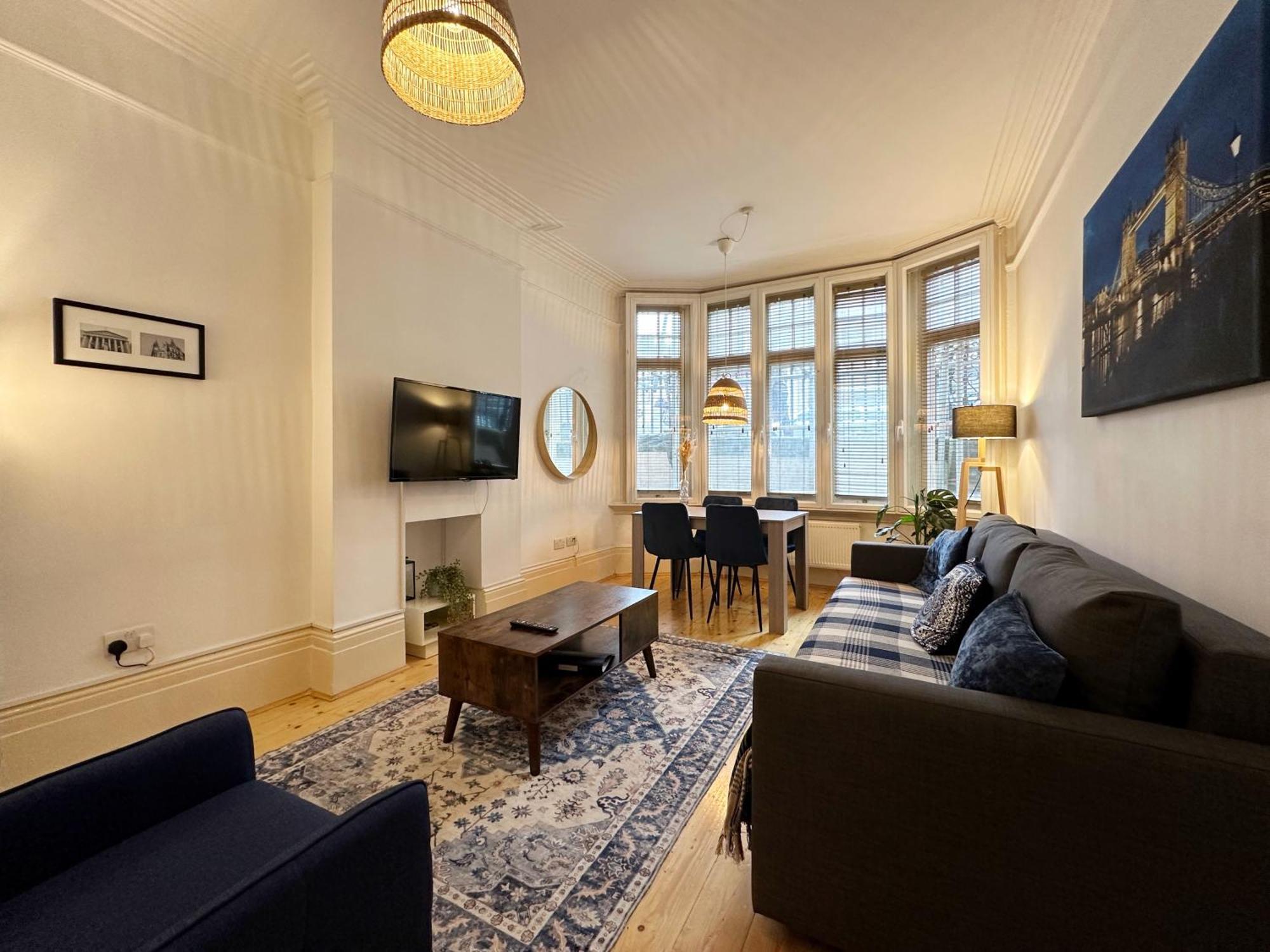 Apartament Oliver's Place In Holborn - 2 Double Beds, 1 Sofa Bed, Great Location *