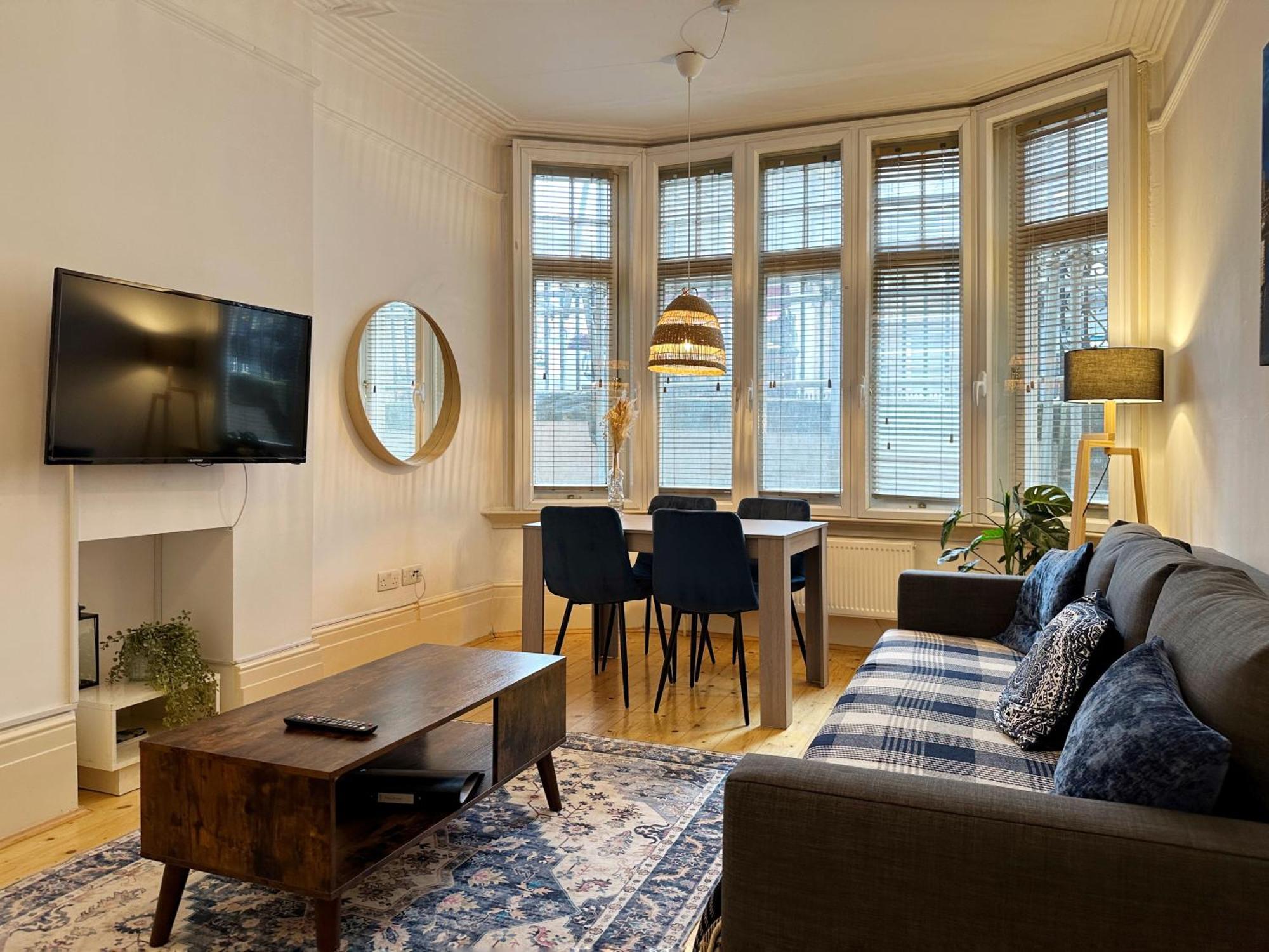 Oliver's Place In Holborn - 2 Double Beds, 1 Sofa Bed, Great Location Londra